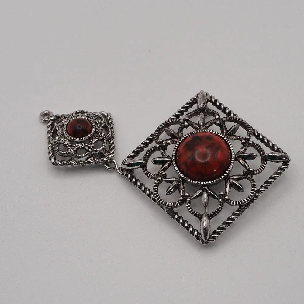 VTG Sarah Coventry Brooch Pendant Inca Fire Red Silver Tone Filigree Heirlooms